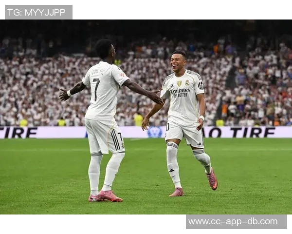 佩佩回忆穆帅执教皇马时期阿隆索积极交流战术见解